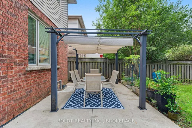 17 Valridge Crt, Hamilton 4