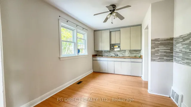 36 Edna St, Kitchener 5