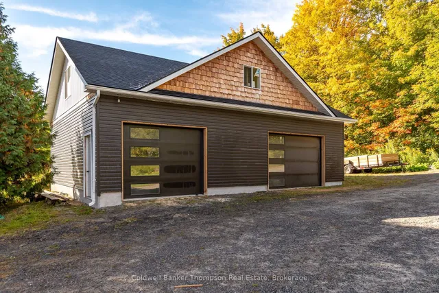 909 Old Muskoka Rd, Huntsville 2