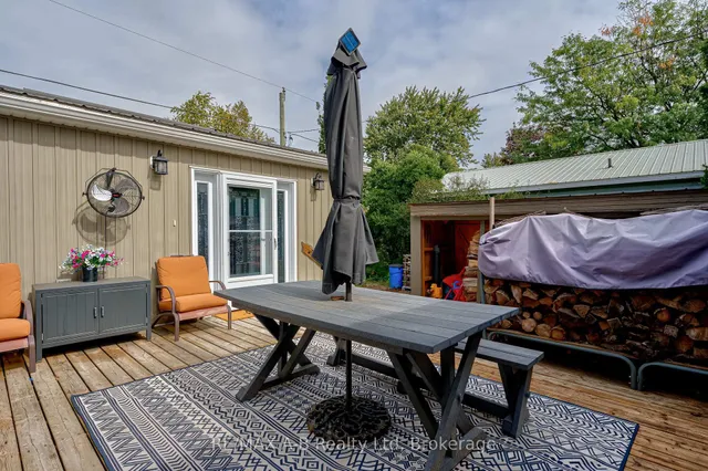 195 Cedar Rd, Perth East 5
