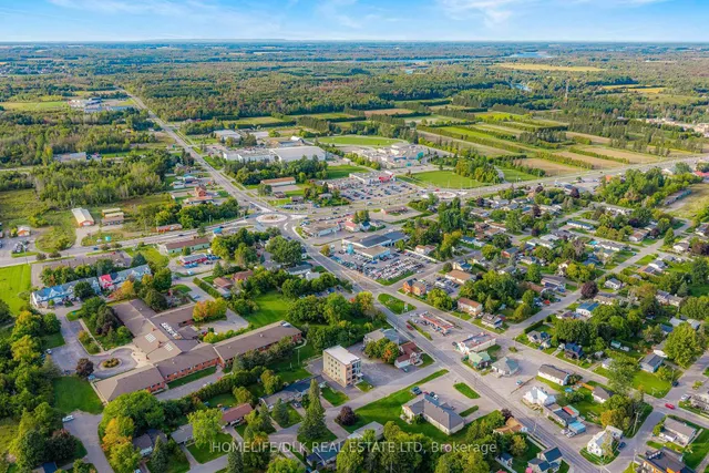 5 Queen St, North Grenville 3