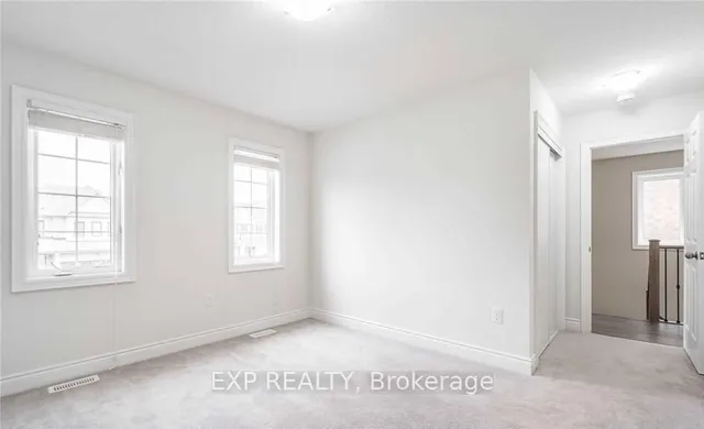8040 Blue Ash Lane, Niagara Falls 5