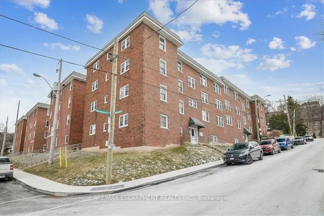 21 Mountwood Ave #6, Hamilton 2