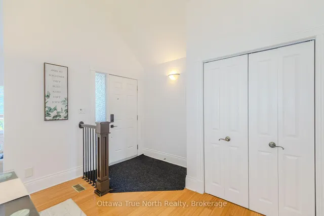 83 Leacock Dr, Kanata 3
