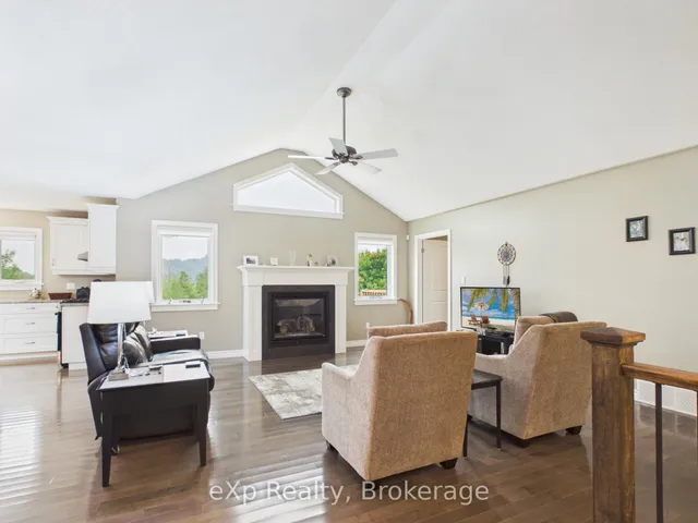 207 Edmund St, West Grey 5