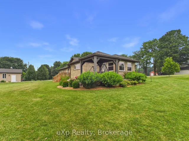 207 Edmund St, West Grey 4