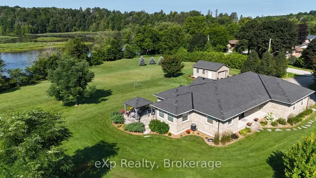 207 Edmund St, West Grey 2