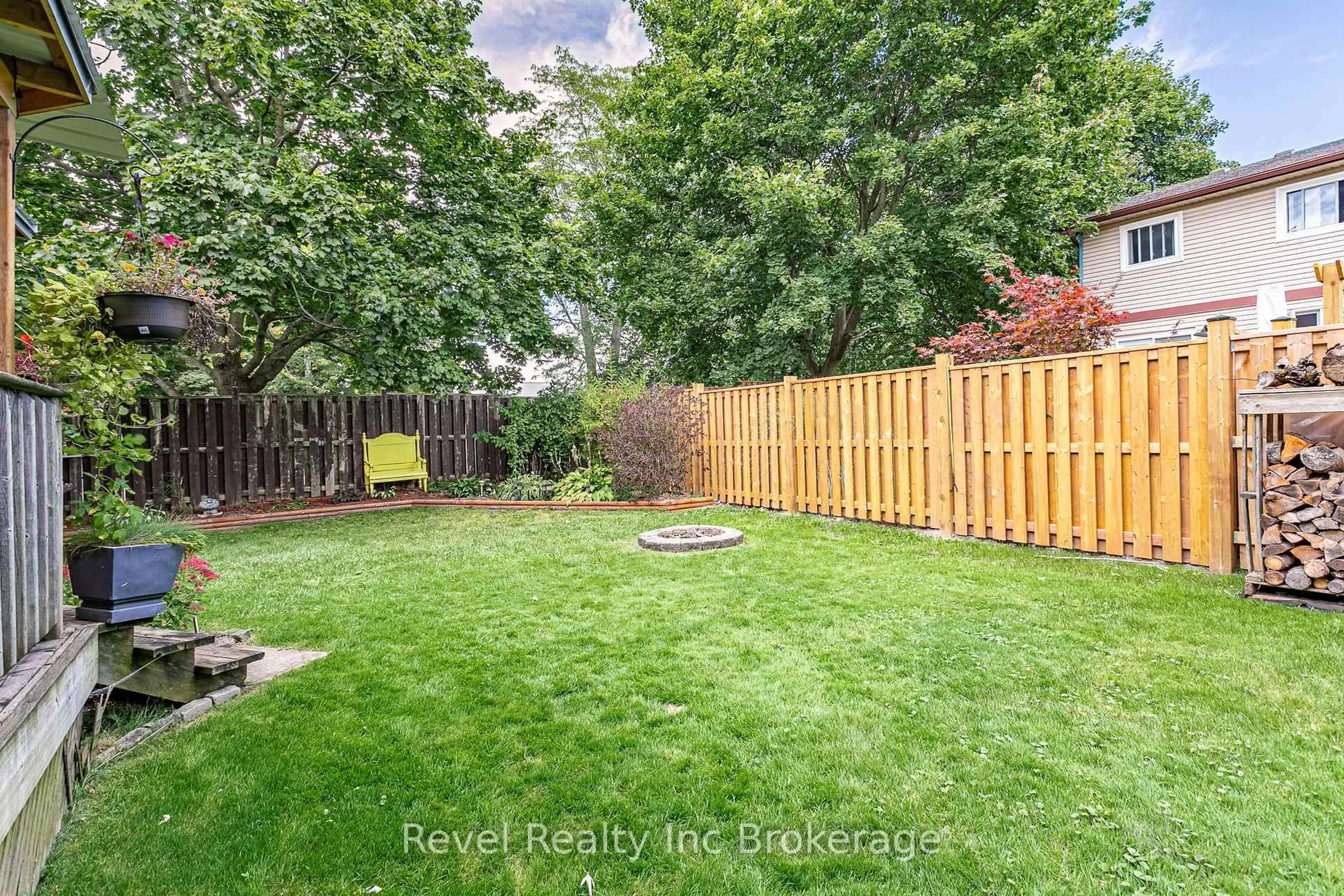 trreb/IMG-X13833704_0c94b58c-2c4e-443f-af84-4ea66a596cb4-l.jpg
