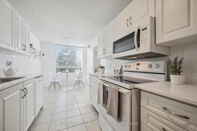 55 Blue Springs Dr #311, Waterloo 3