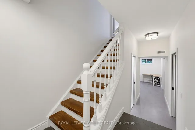 225 Benjamin Rd #64, Waterloo 5