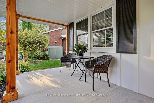 98 Village Rd, St. Catharines 5