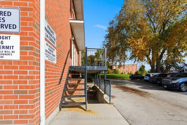 111 SMITS COVE #302, West Lincoln 4