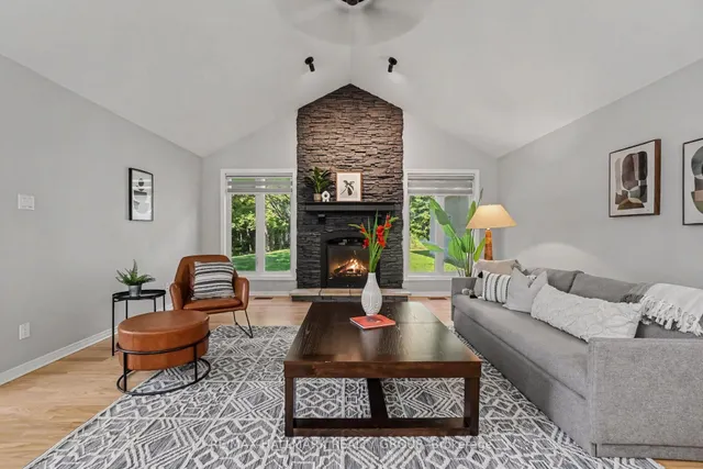 7273 Mitch Owens Rd, Ottawa 5
