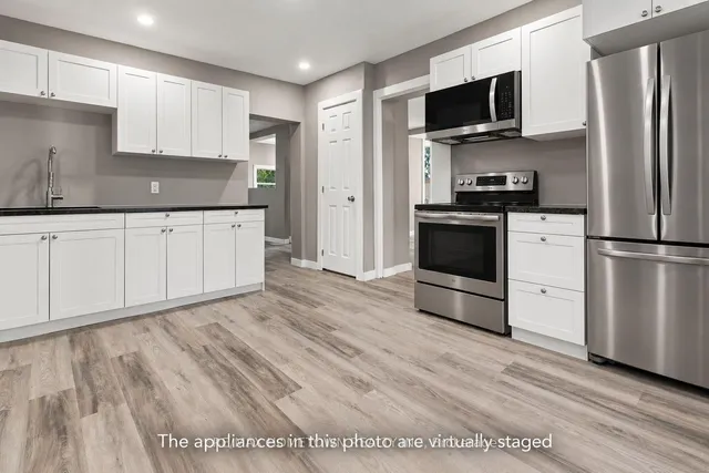 2022 Dundas St, Edwardsburgh/Cardinal 3