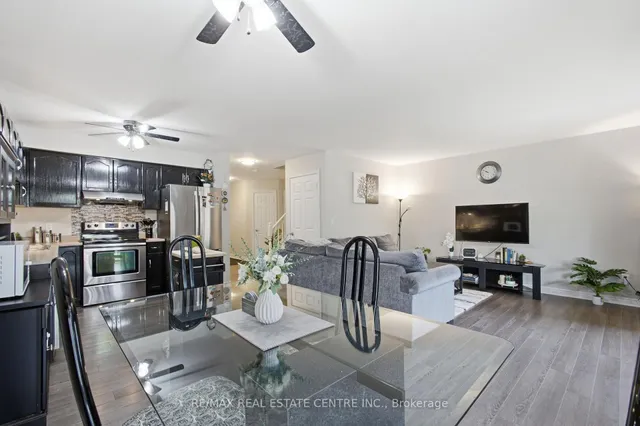 801 Hunters Gate Cres, Woodstock 4
