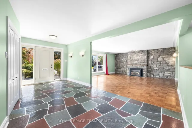 447 Simpson Rd, Ottawa 4