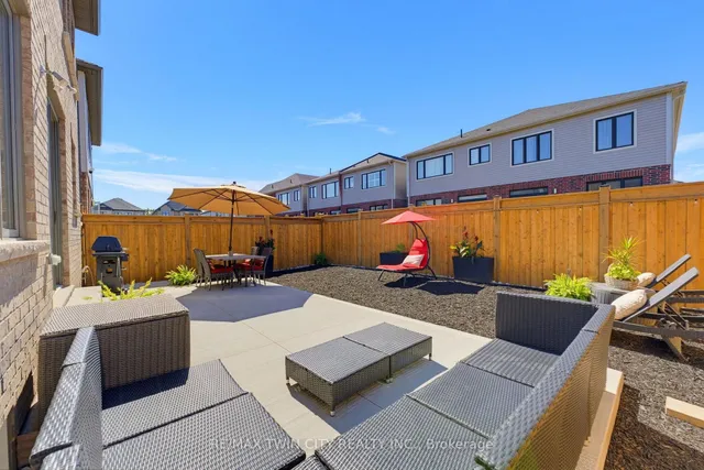 14 Rustic Oak Tr, North Dumfries 5