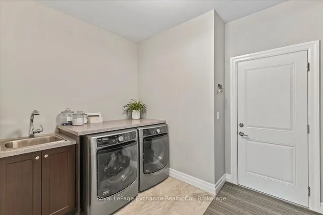 119 Upper Lorne Beach Rd, Kincardine 5