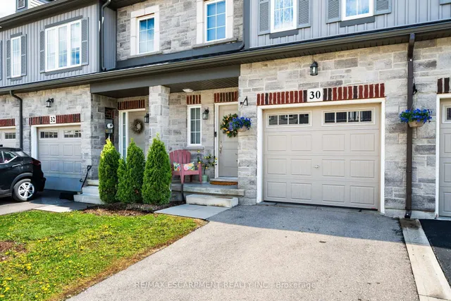30 CLELAND Ave, Hamilton 3
