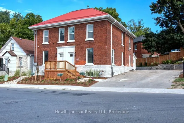 377 Main St, Woodstock 5