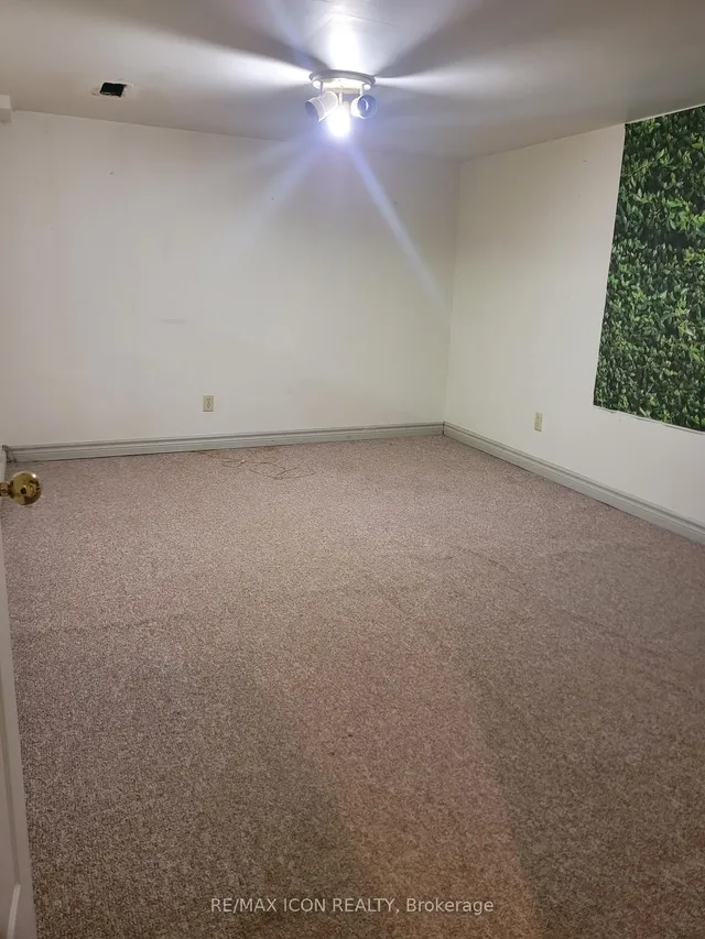 415 Morgan Ave #28, Kitchener 4