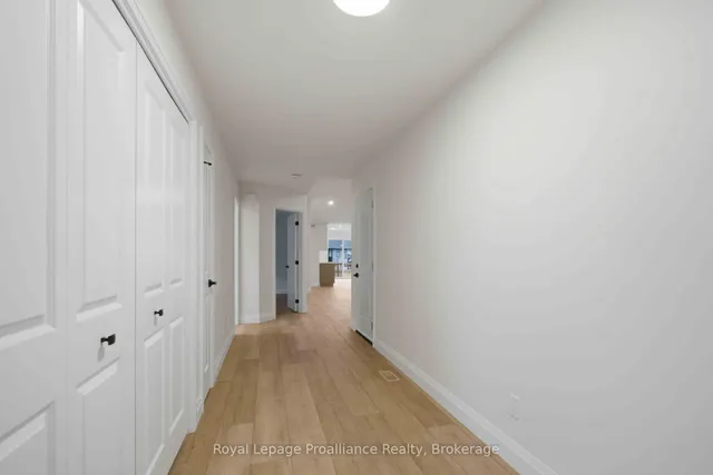 48 Mackenzie John Cres, Brighton 2