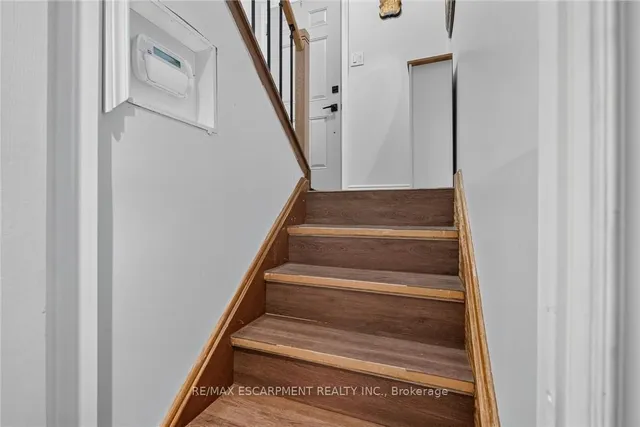10 Krafty Crt, Hamilton 2