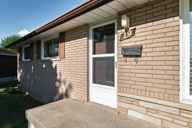 19 Gillrie Crt, Brantford 5
