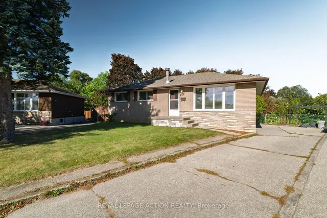 19 Gillrie Crt, Brantford 2