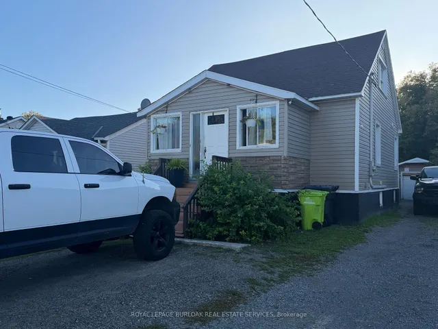 317 Moody St, Sault Ste Marie 2