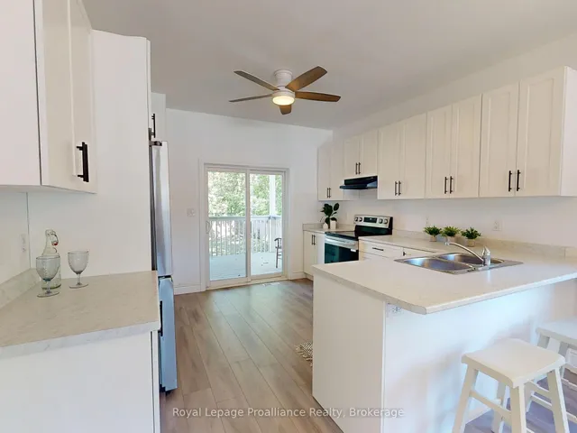 85 Purdy St, Belleville 3