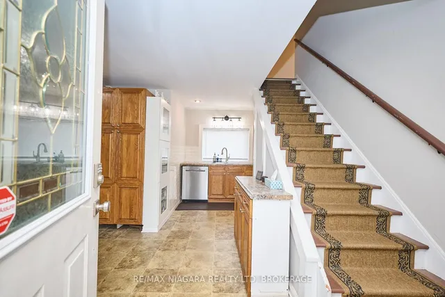 1444 Lakehurst Ave, Fort Erie