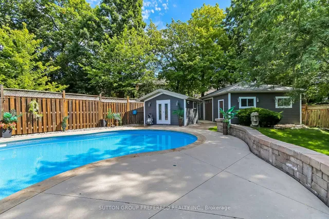 1094 Thornley St, London South 4