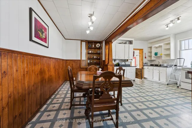 2990 Lobsinger Line, Woolwich 5