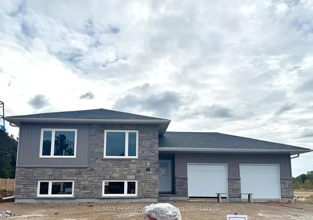 32 Jade Ave, Petawawa 3