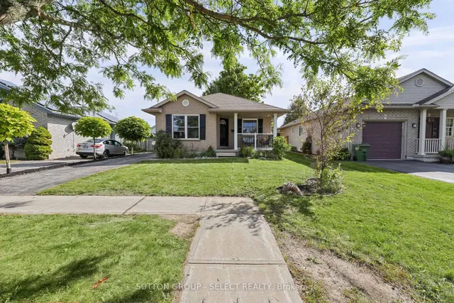 13 Goldenrod Crt, St. Thomas 3