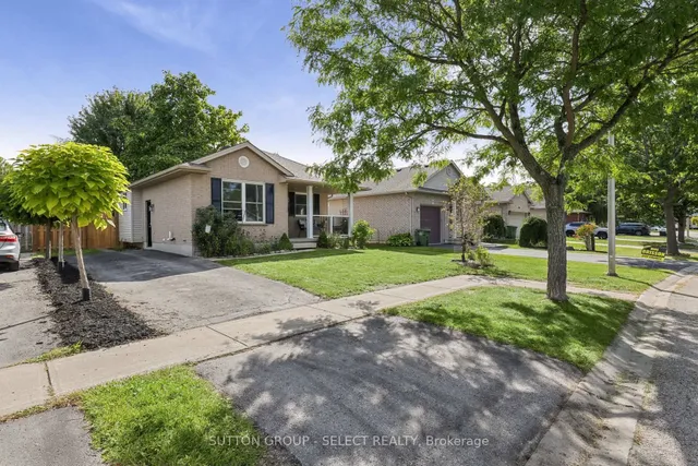 13 Goldenrod Crt, St. Thomas 2