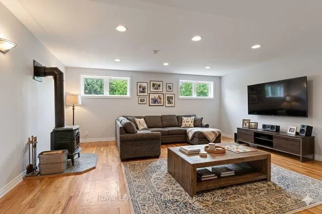 28 Gamble Dr, Richmond 3