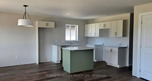 18 Jade Ave, Petawawa 4