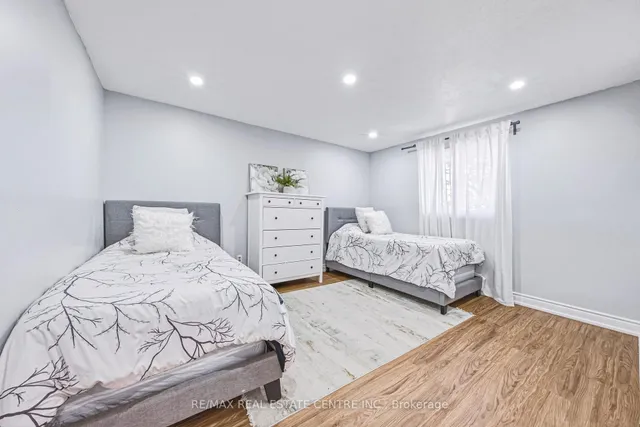 414 Woods Lane, Cambridge 5