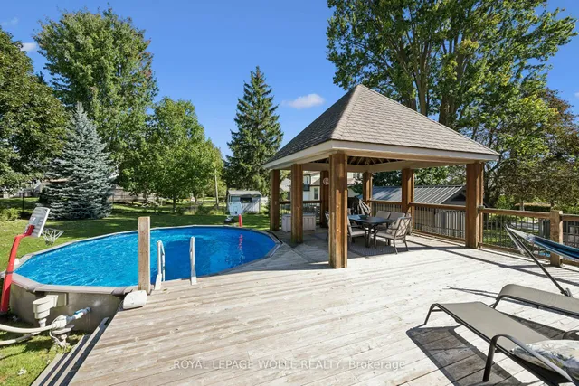 1039 Molesworth St, Wellesley 5