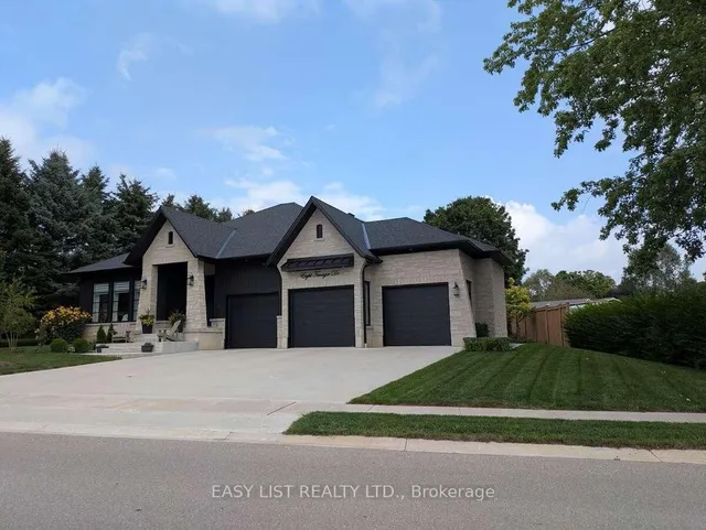 8 Tanager Dr, Tillsonburg 2
