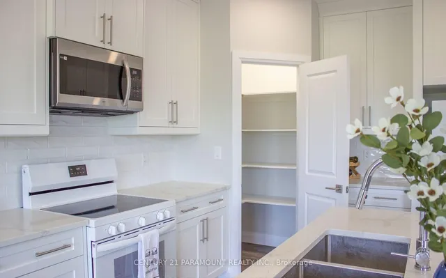 103 Eagle St #ON, Leamington 2