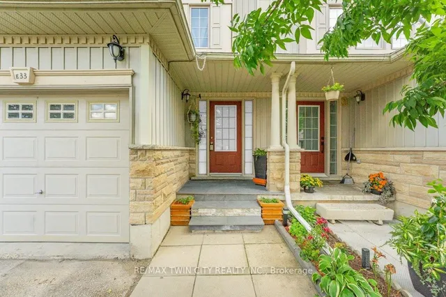110 Activa Ave #E33, Kitchener 4