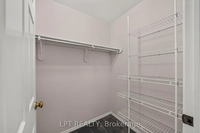 38 Stoneycreek Pl, London North 5