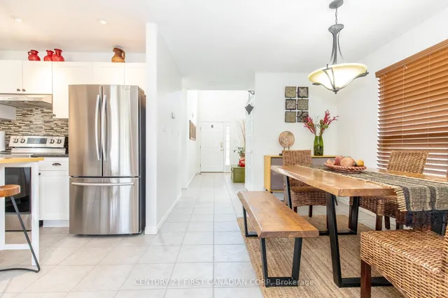 564 Cuthbert Circ, London South 4