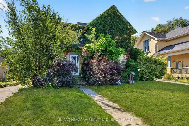 156 Terrace Hill St, Brantford 2