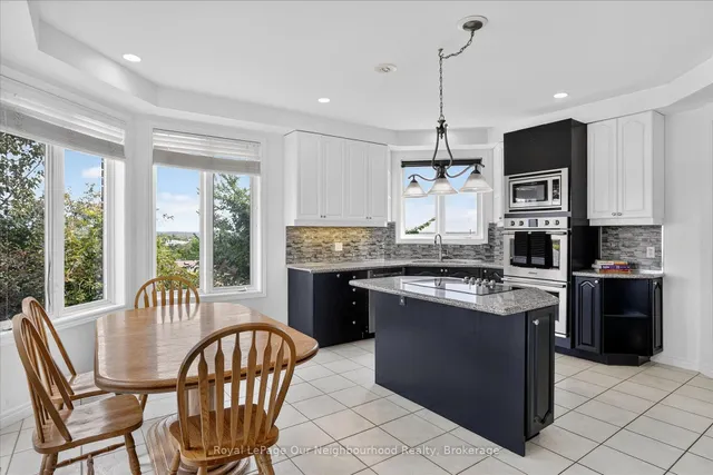1072 Silverdale Rd, Peterborough 3