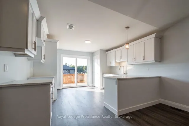 44 Mackenzie John Cres, Brighton 4