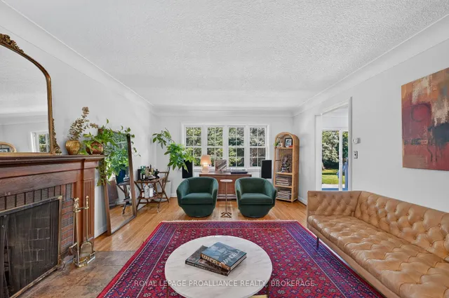 289 Avenue Rd, Kingston 5